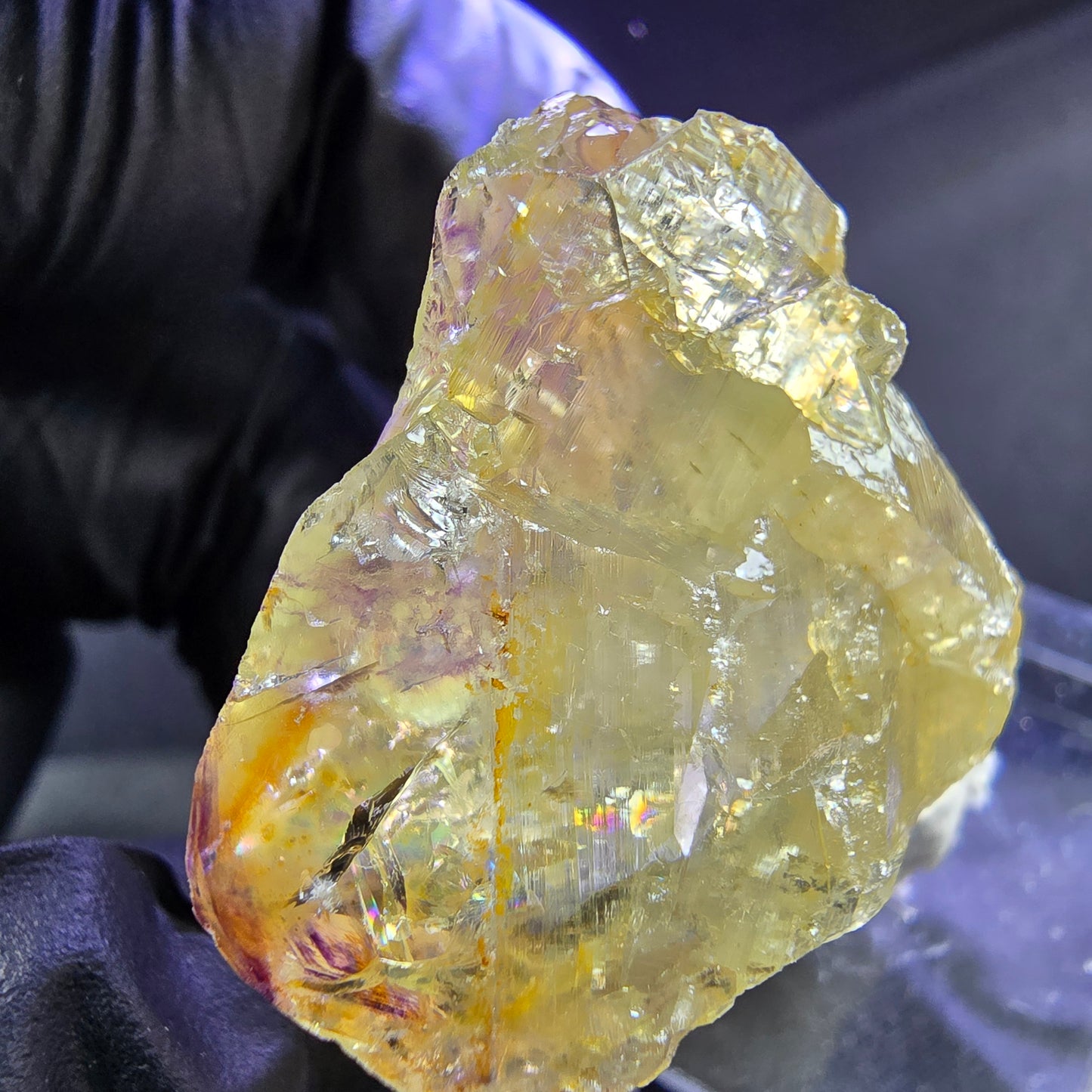 Klarer Phantom Honey Pocket Fluorit Würfel gelb lila 30*28*19mm Okorusu, Namibia