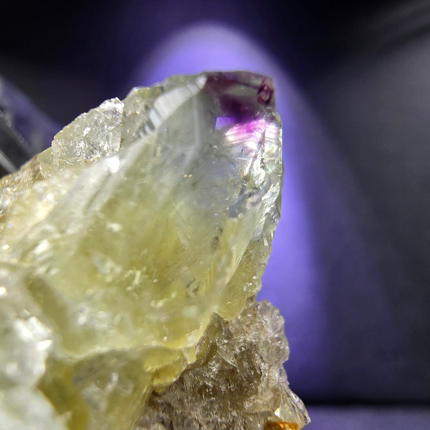 Klare Zonare Fluorit XX Würfel Stufe hellgrün lila 45*22*21mm Okorusu, Namibia