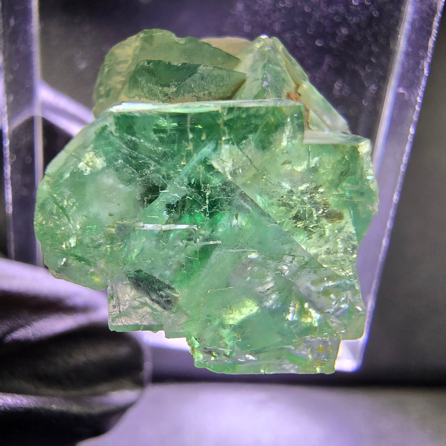 Klare Phantom Fluorit XX Würfel Stufe grün lila 19*17*11mm aus Okorusu, Namibia