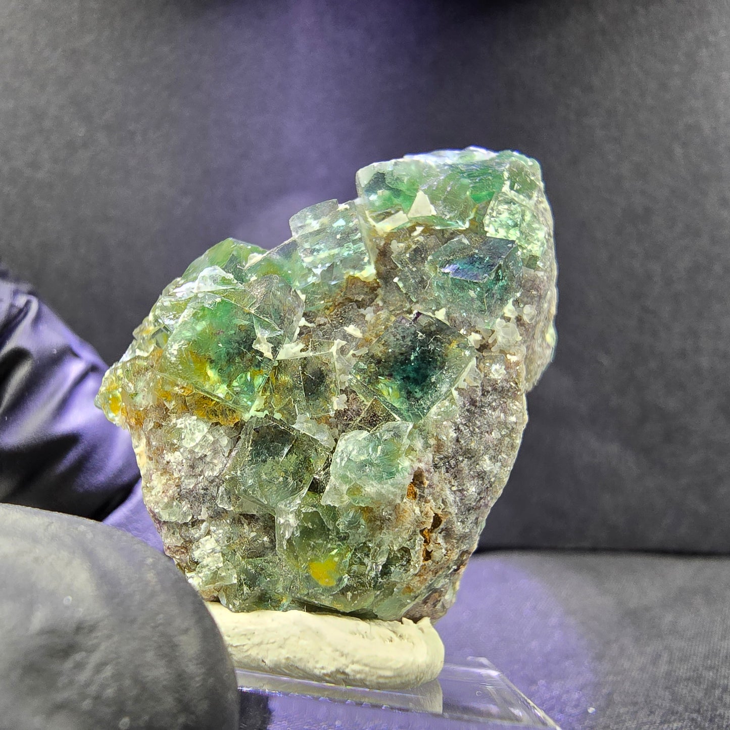 Seltene klare Fluorit XX Würfel Stufe mit Einschlüssen 37*28*20mm aus Okorusu, Namibia