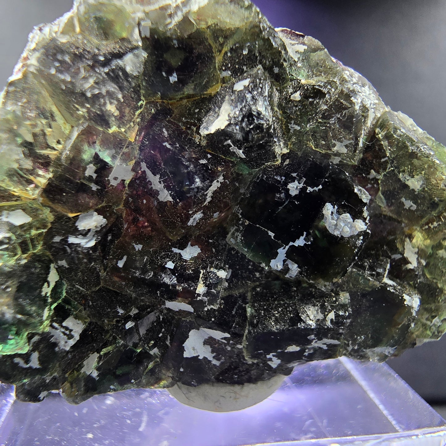 Seltene Phantom Fluorit XX Würfel Stufe grün lila 32*30*7mm aus Okorusu, Namibia