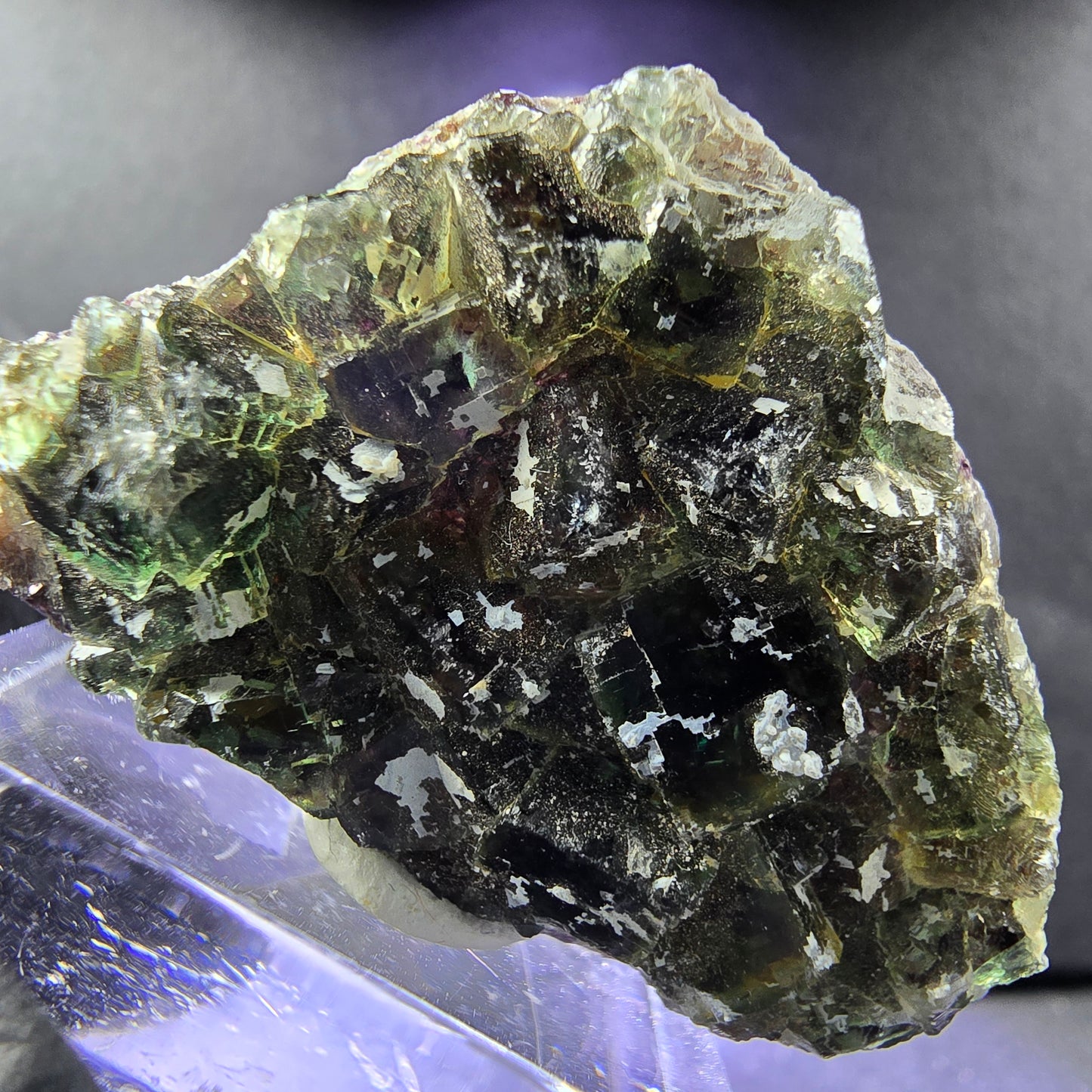 Seltene Phantom Fluorit XX Würfel Stufe grün lila 32*30*7mm aus Okorusu, Namibia