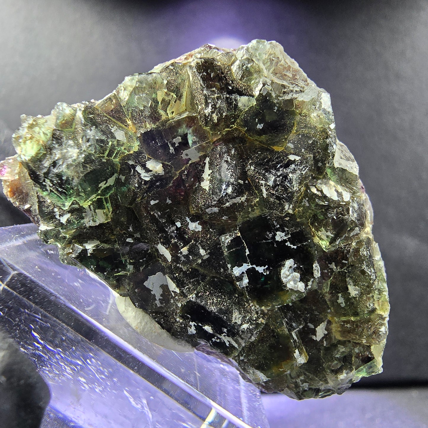 Seltene Phantom Fluorit XX Würfel Stufe grün lila 32*30*7mm aus Okorusu, Namibia