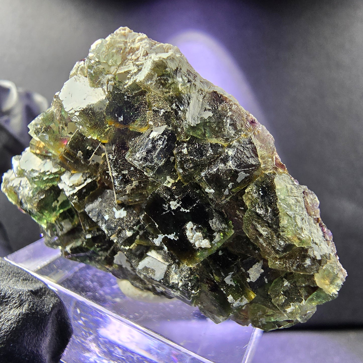 Seltene Phantom Fluorit XX Würfel Stufe grün lila 32*30*7mm aus Okorusu, Namibia