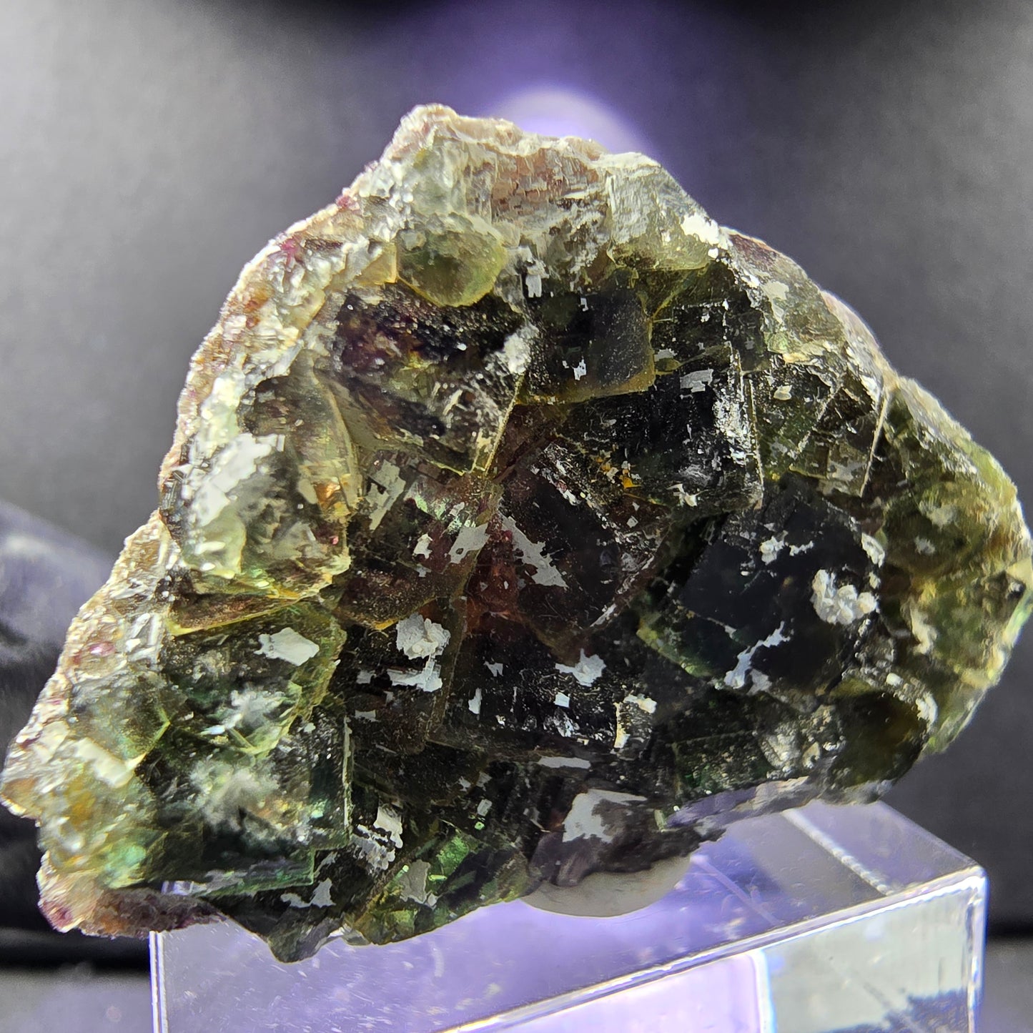 Seltene Phantom Fluorit XX Würfel Stufe grün lila 32*30*7mm aus Okorusu, Namibia