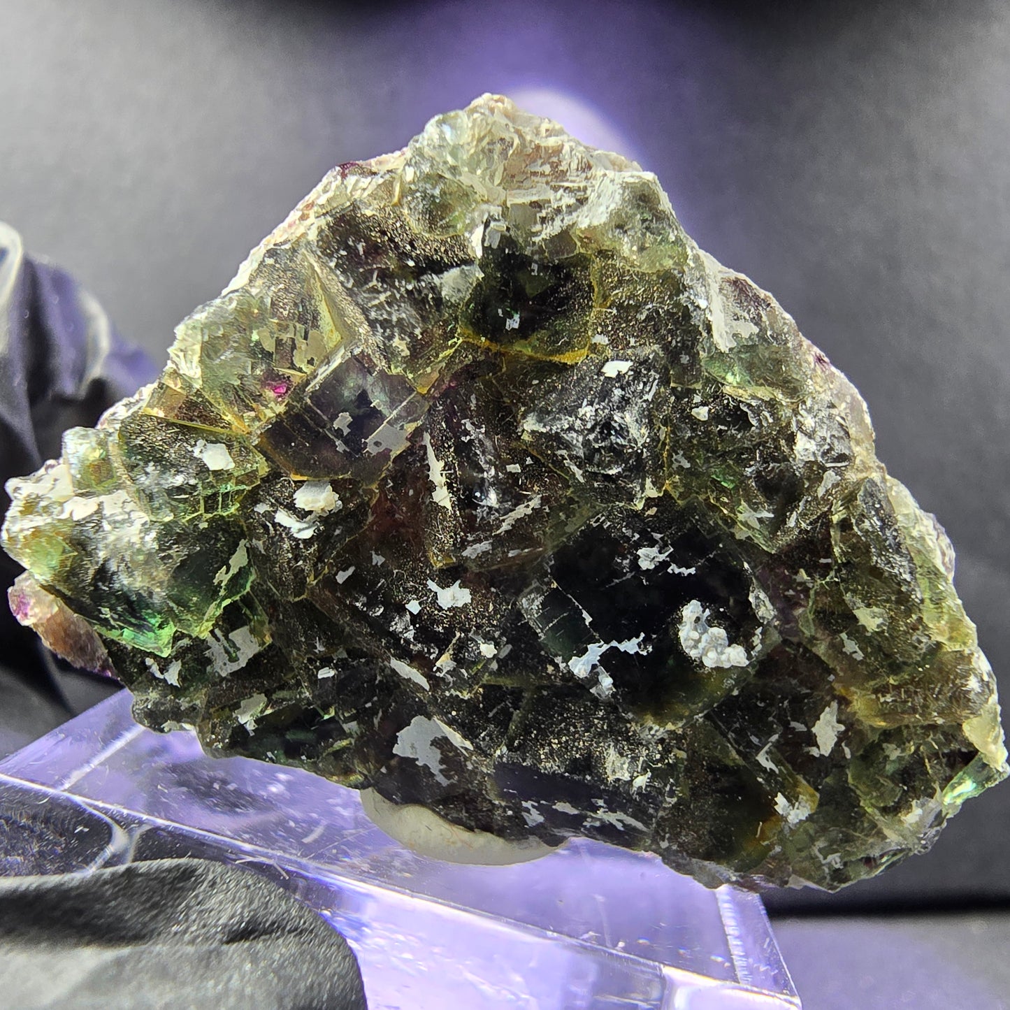 Seltene Phantom Fluorit XX Würfel Stufe grün lila 32*30*7mm aus Okorusu, Namibia