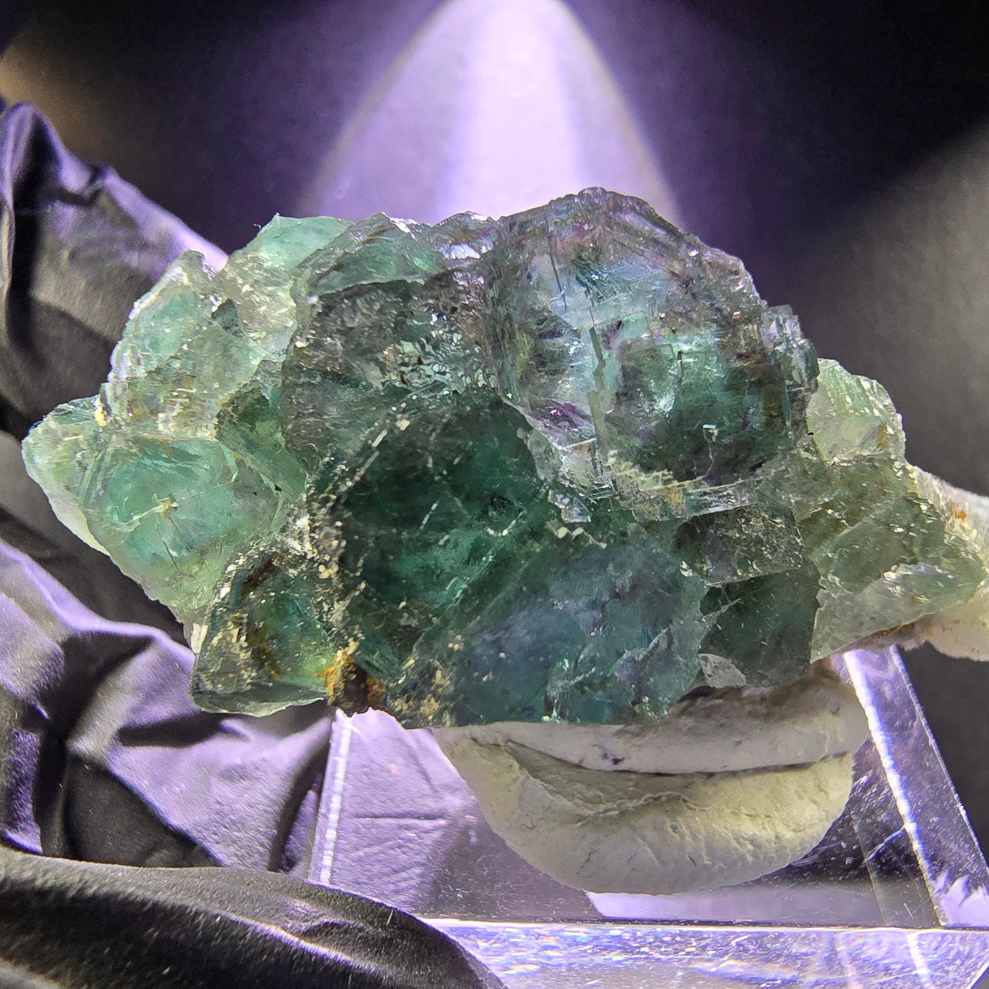Seltene Phantom Fluorit XX Würfel Stufe grün lila 46*20*19mm aus Okorusu, Namibia