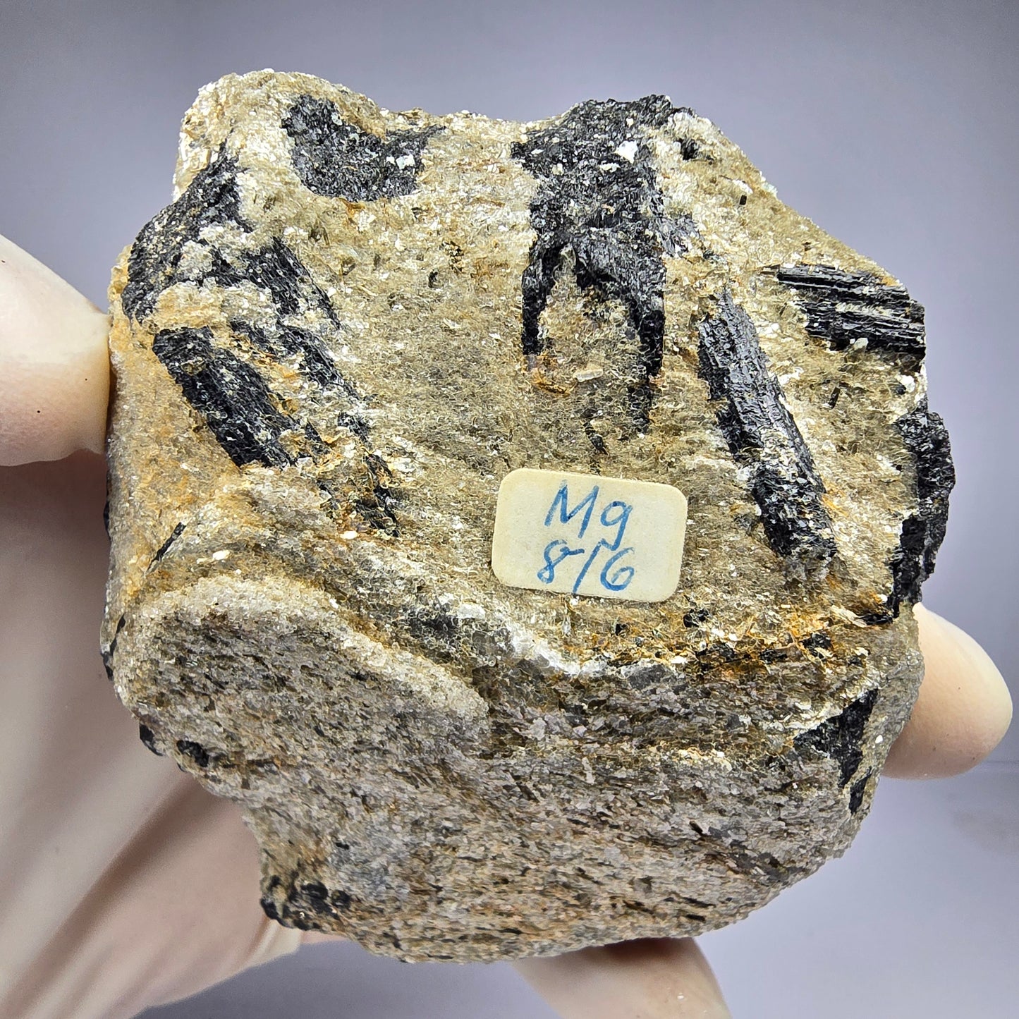 Seltene Schörl Turmalin auf Matrix Stufe 76*63*32mm Namibia Mineraliensammlung