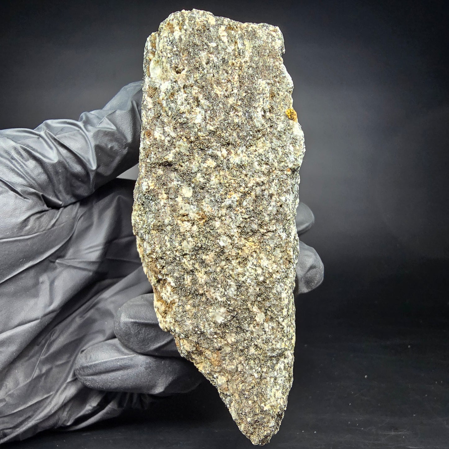 Schönes Unbekanntes Mineral, schwarz weiß glänzend 114*83*41mm aus Unbekannt