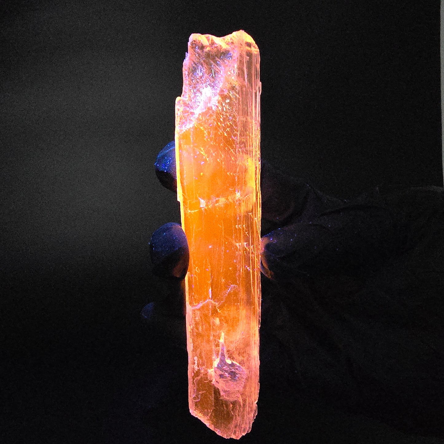 Seltener klarer Kunzit X Spodumen rosa weiß mit Regenbogen 375ct aus Brasilien