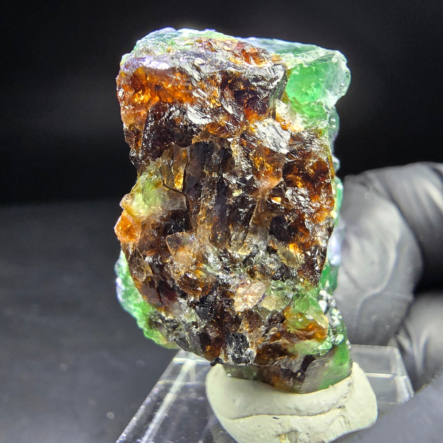 Seltene Phantom Fluorit Würfel Stufe grün braun 37*26*21mm aus Erongo, Namibia