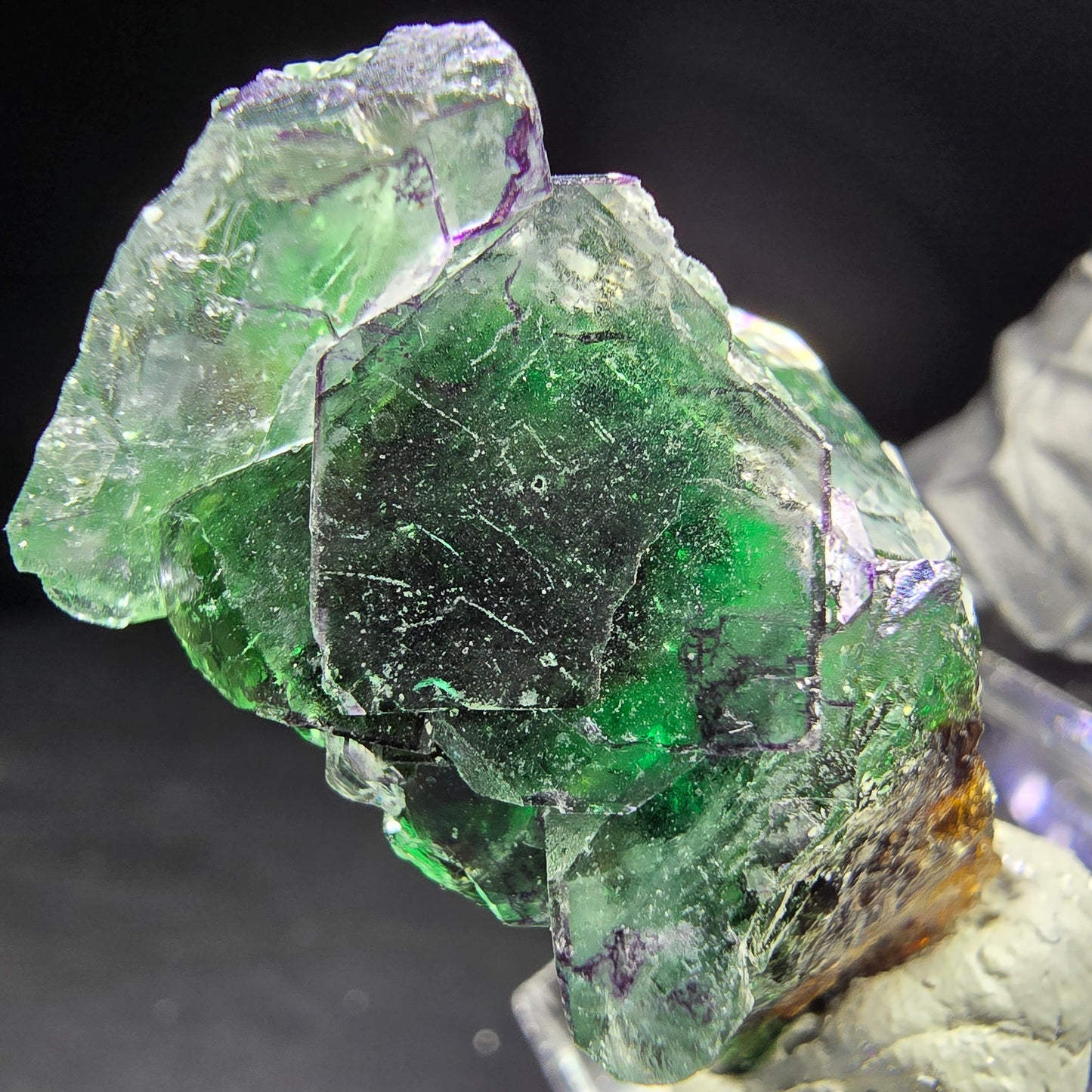 Seltene Phantom Fluorit Würfel Stufe grün braun 37*26*21mm aus Erongo, Namibia