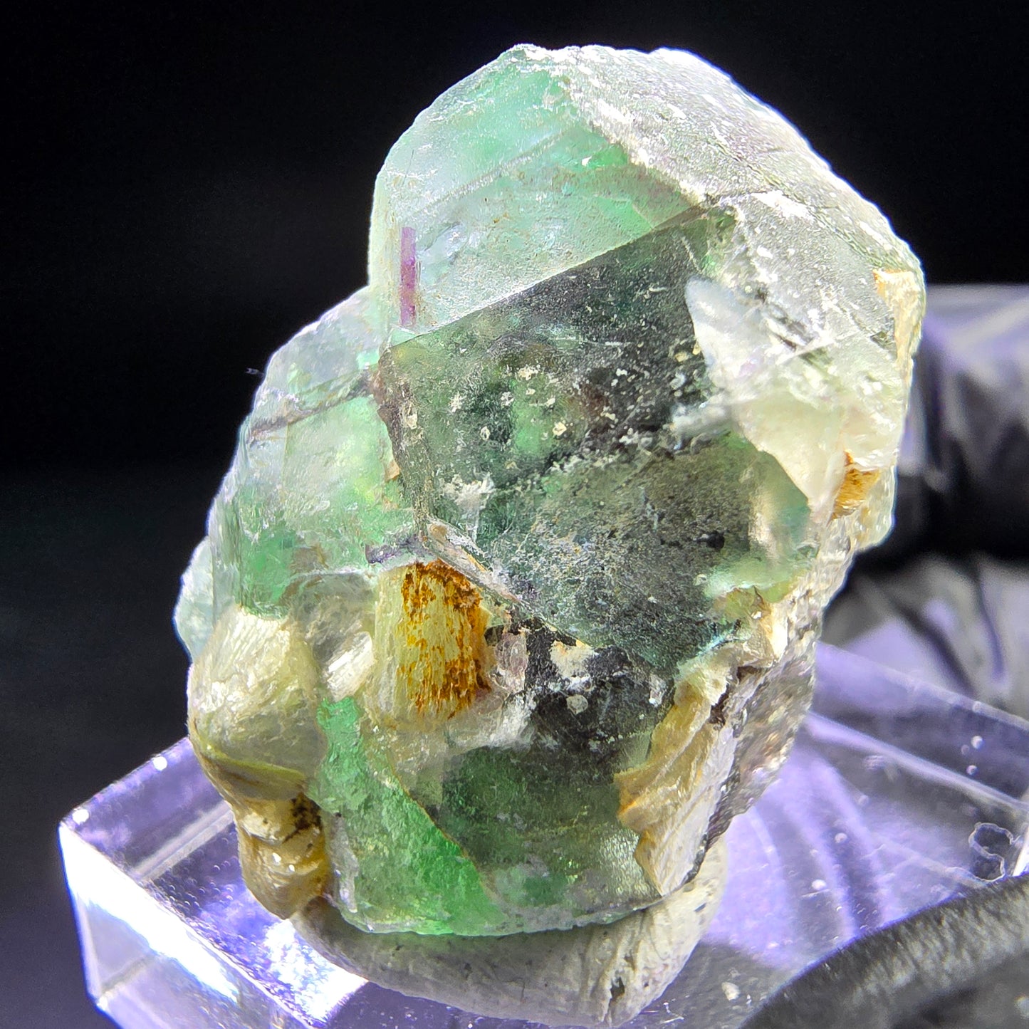 Seltene Phantom Fluorit Würfel, Muskovit Stufe 31*23*17mm aus Erongo, Namibia