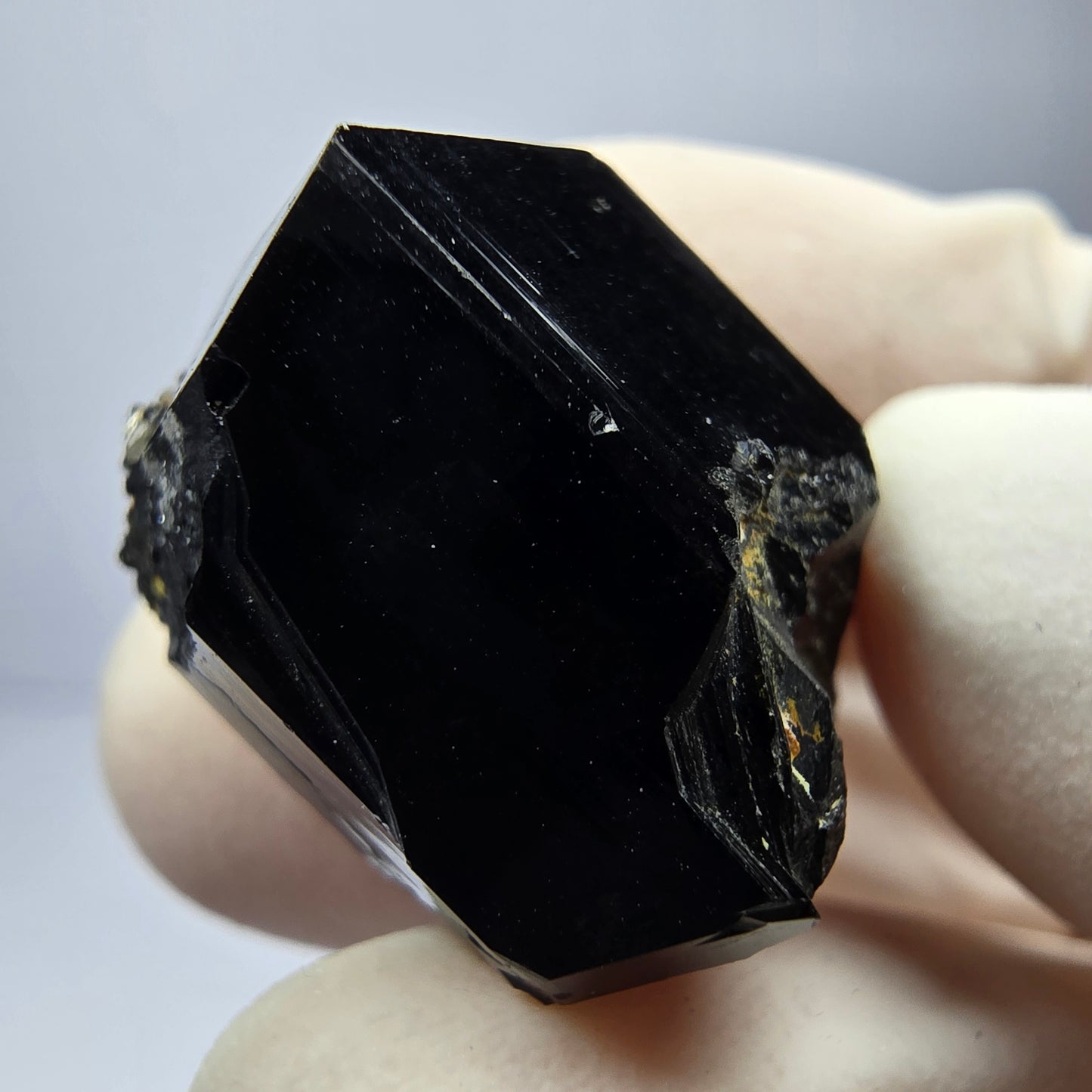 Symmetrische Schörl Turmalin Stufe Erongo, Namibia 21*18*16mm Mineraliensammlung