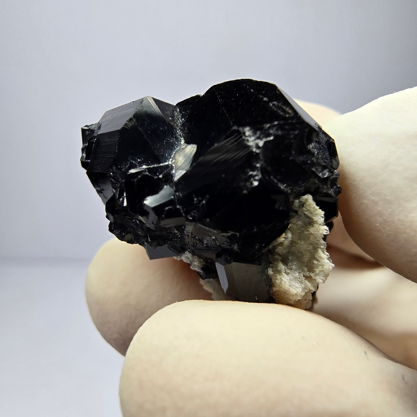 Tourmaline Schörl symétrique, stade orthose collection Erongo Namibie 26*20*14mm