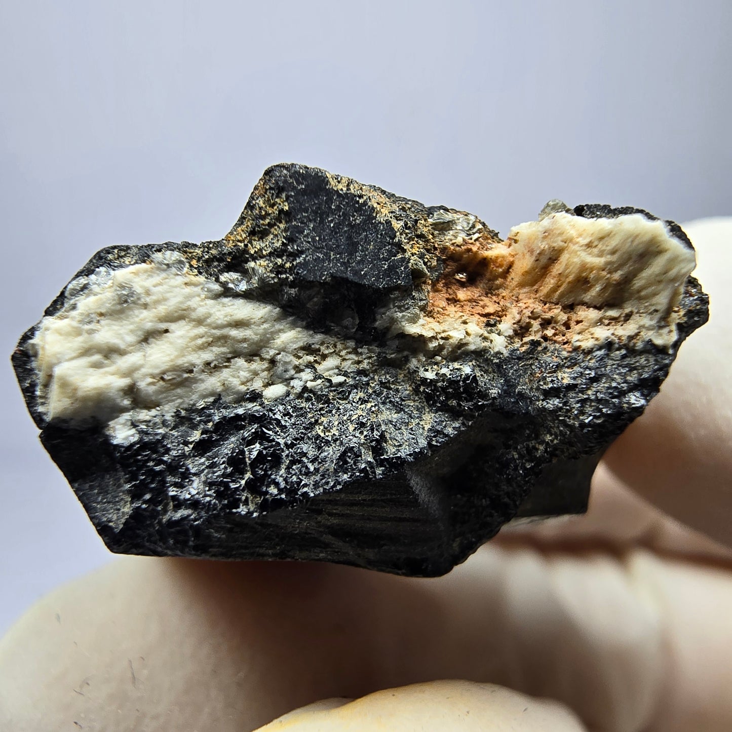 Symmetrische Schörl Turmalin Stufe Erongo, Namibia 26*21*13mm Mineraliensammlung