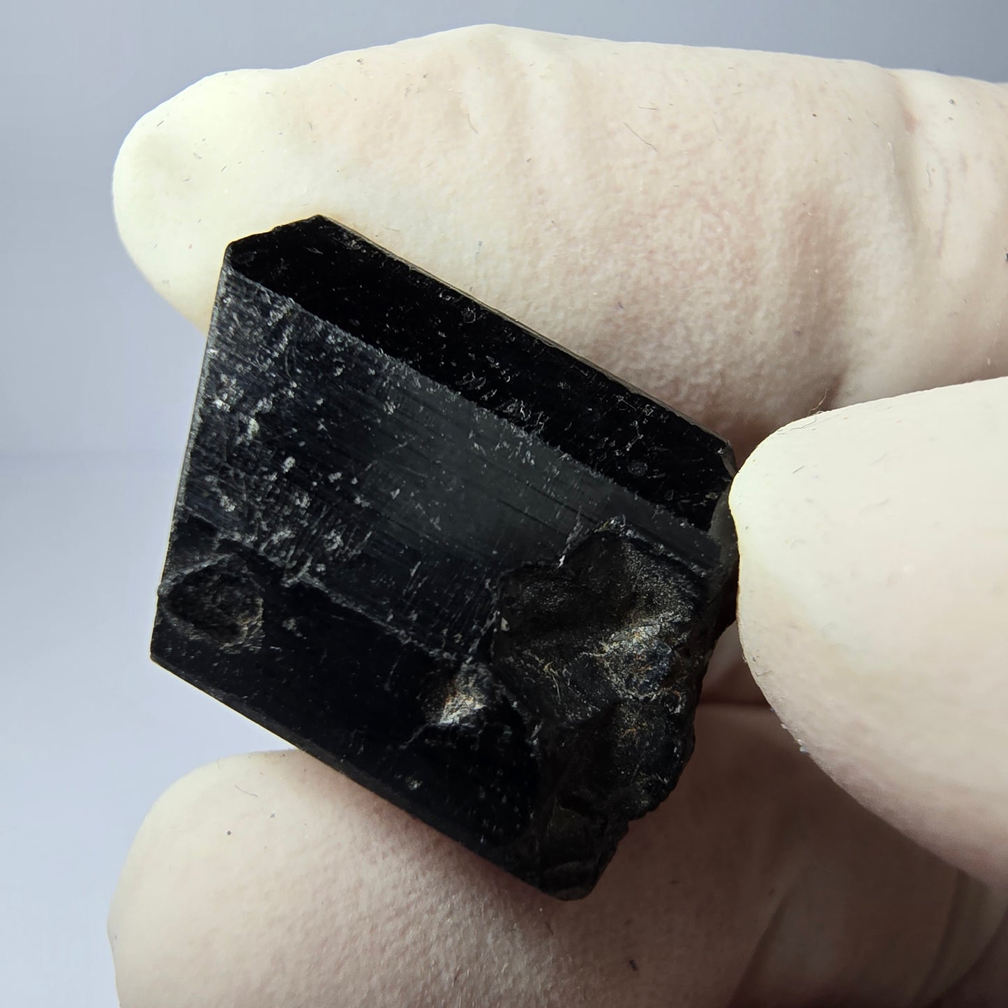 Symmetrischer Schörl Turmalin schwarz Erongo, Namibia 22*15*15mm Sammlung