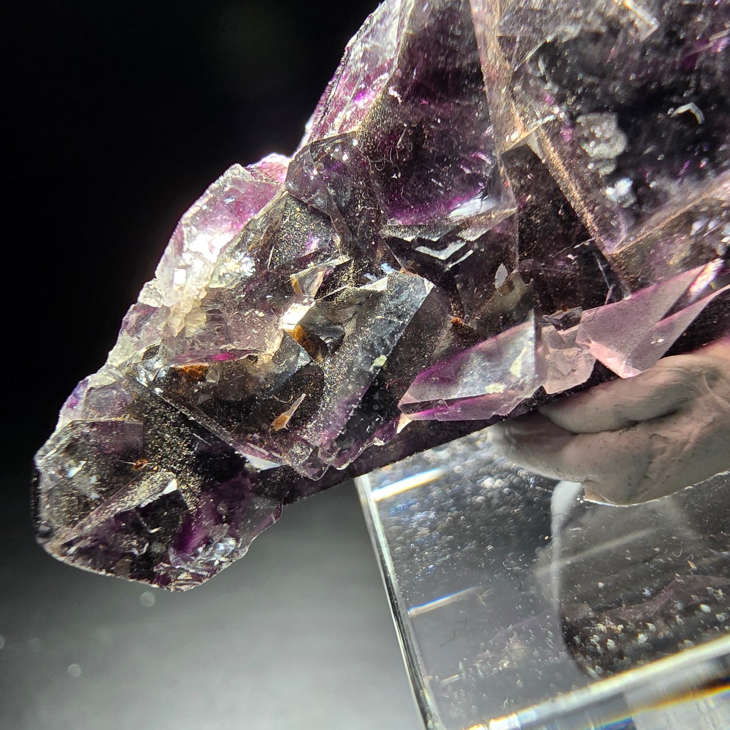 Stade de cube de fluorite fantôme violet Okorusu namibie 47*23*12mm collection minérale