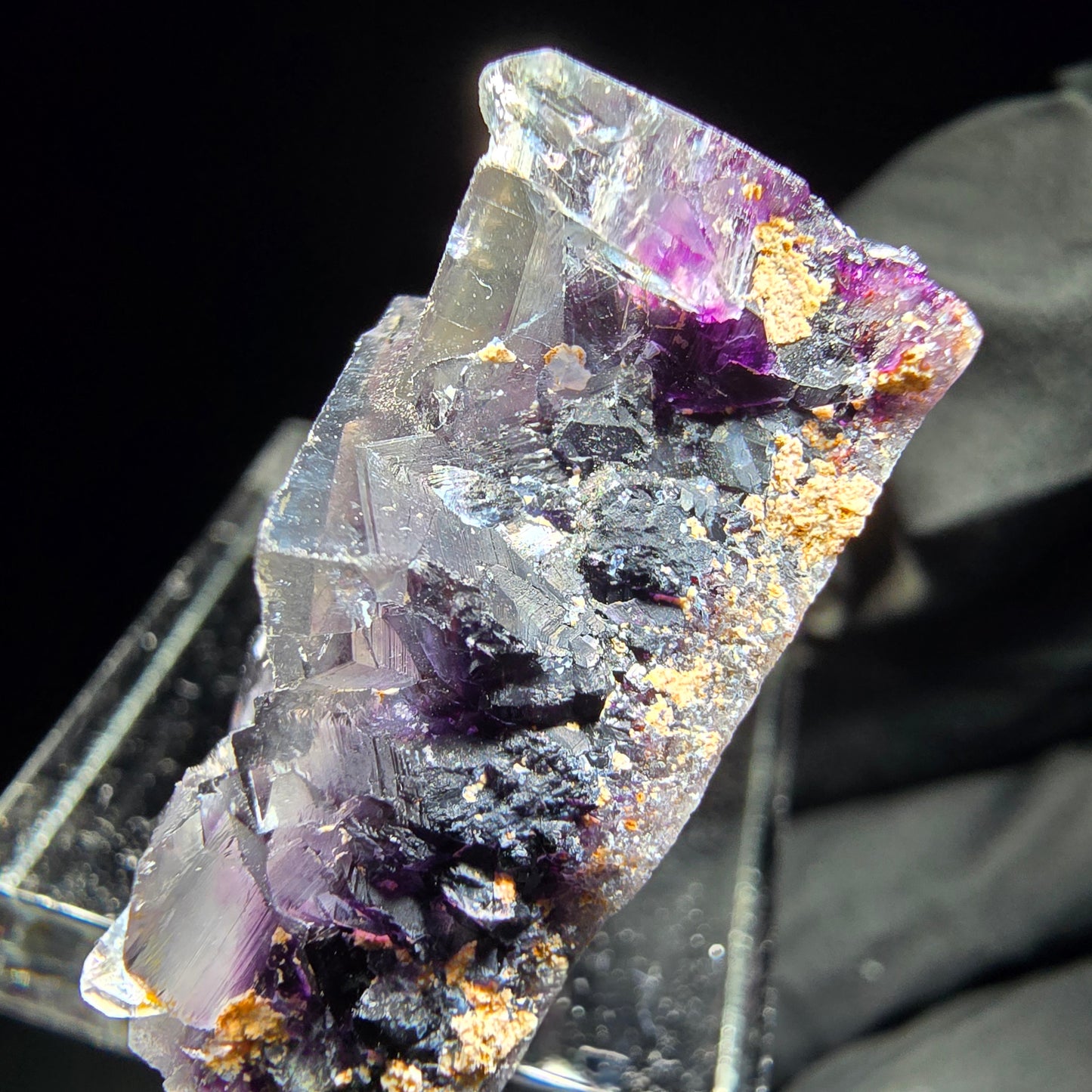 Stade de cube de fluorite fantôme violet Okorusu namibie 47*23*12mm collection minérale