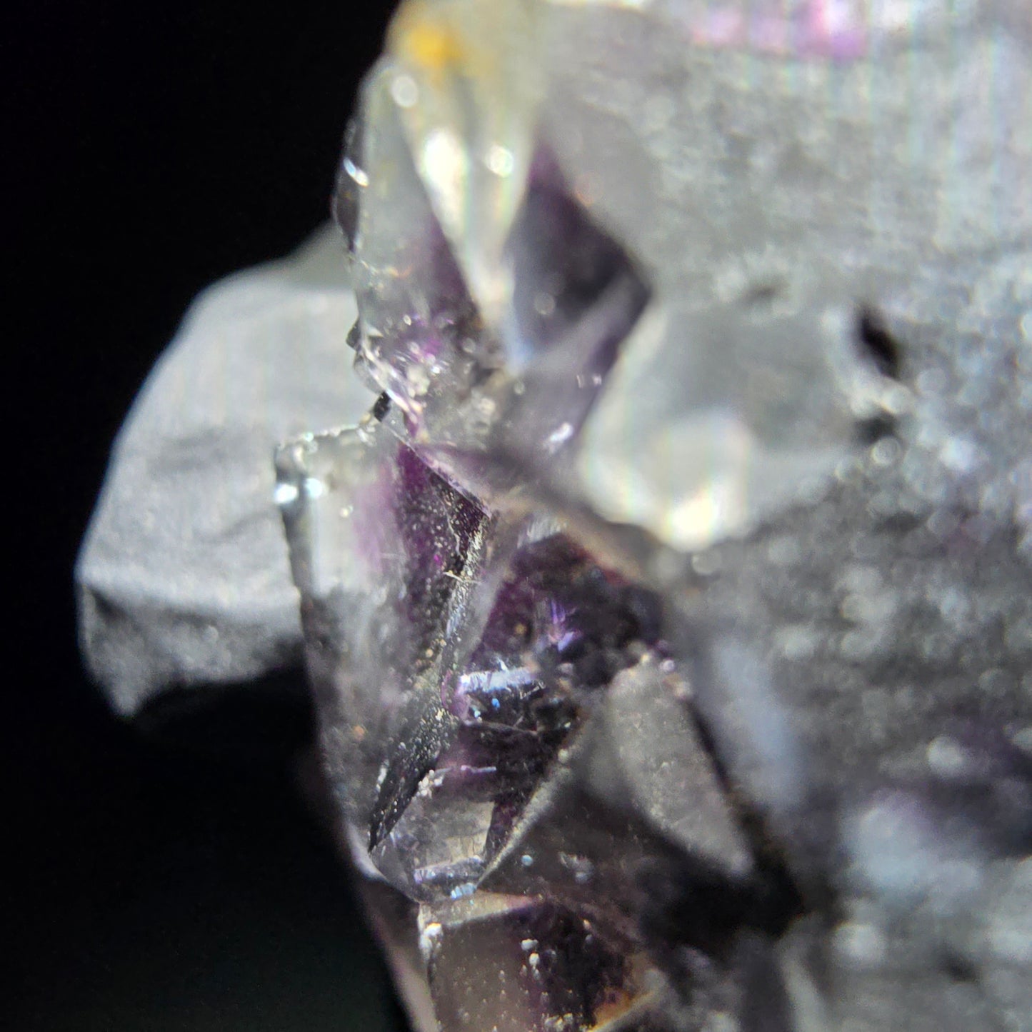 Stade de cube de fluorite fantôme violet Okorusu namibie 47*23*12mm collection minérale