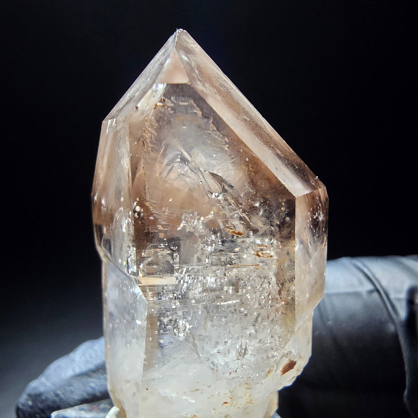 Klare Phantom Rauchquarz Zepter Spitze Goboboseb, Namibia 48*27*19mm Sammlung