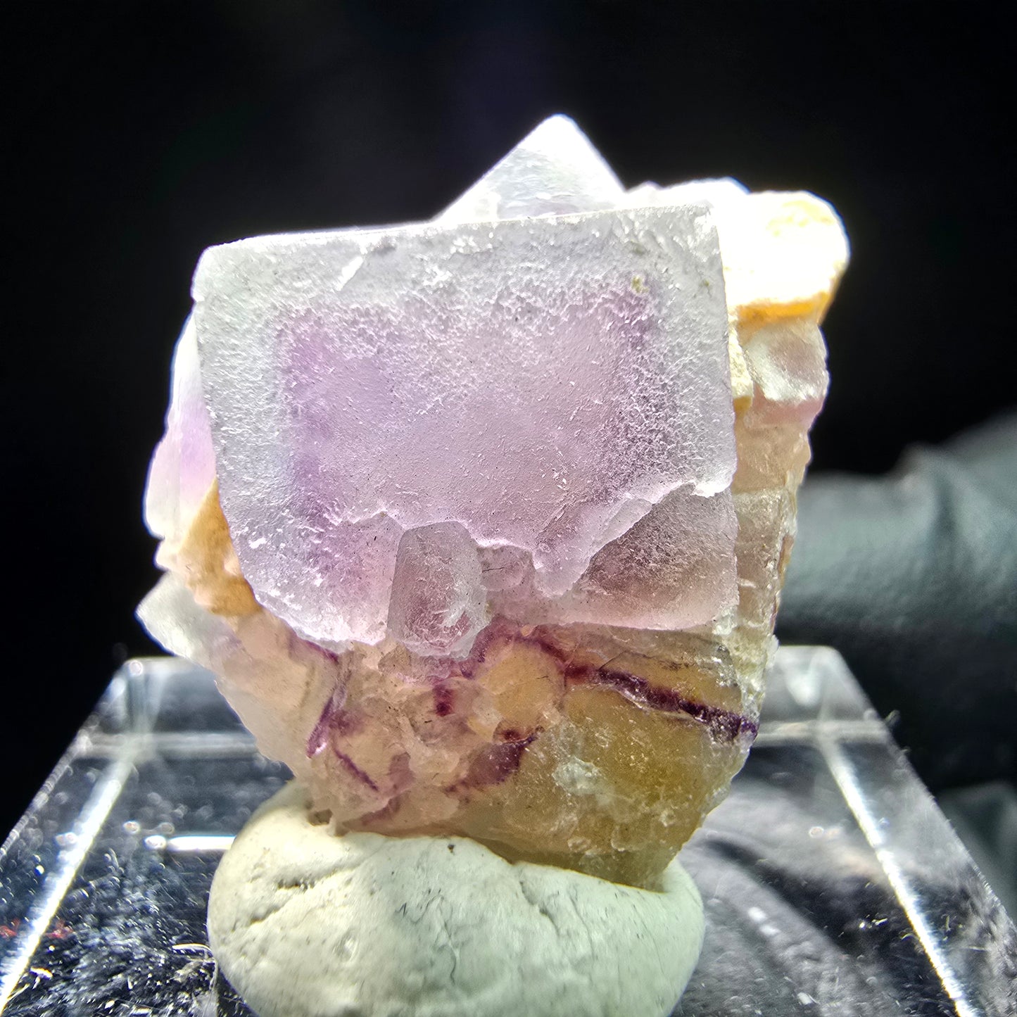 Niveau de cube Phantom Fluorite violet vert Omehane, collection Namibie 24*18*14mm