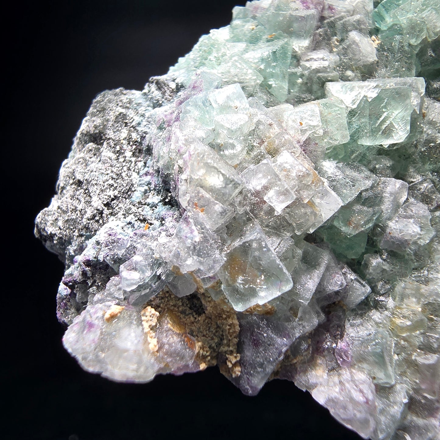 Grands cubes de fluorite zonaux, niveau de quartz vert violet Erongo, Namibie 124*59*27mm