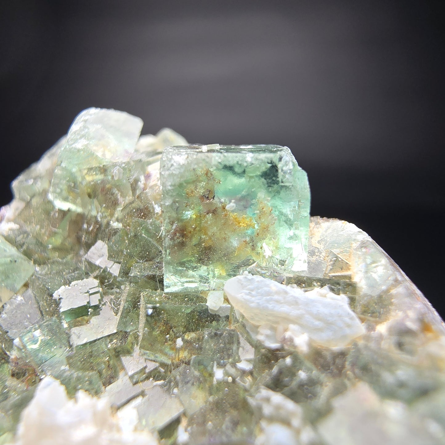 Klare Fluorit Würfel mit Quarz Stufe grün Okorusu, Namibia 40*36*13mm Sammlung