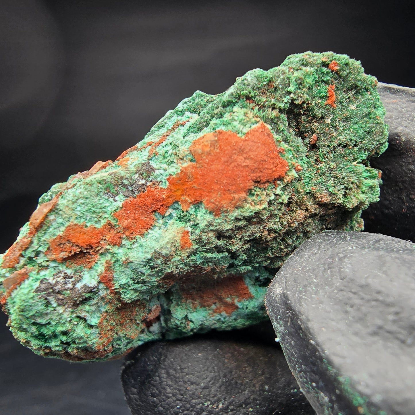 Rare Malachite specimen with green Kaokoveld, Namibia 40*26*15mm Mineral collection