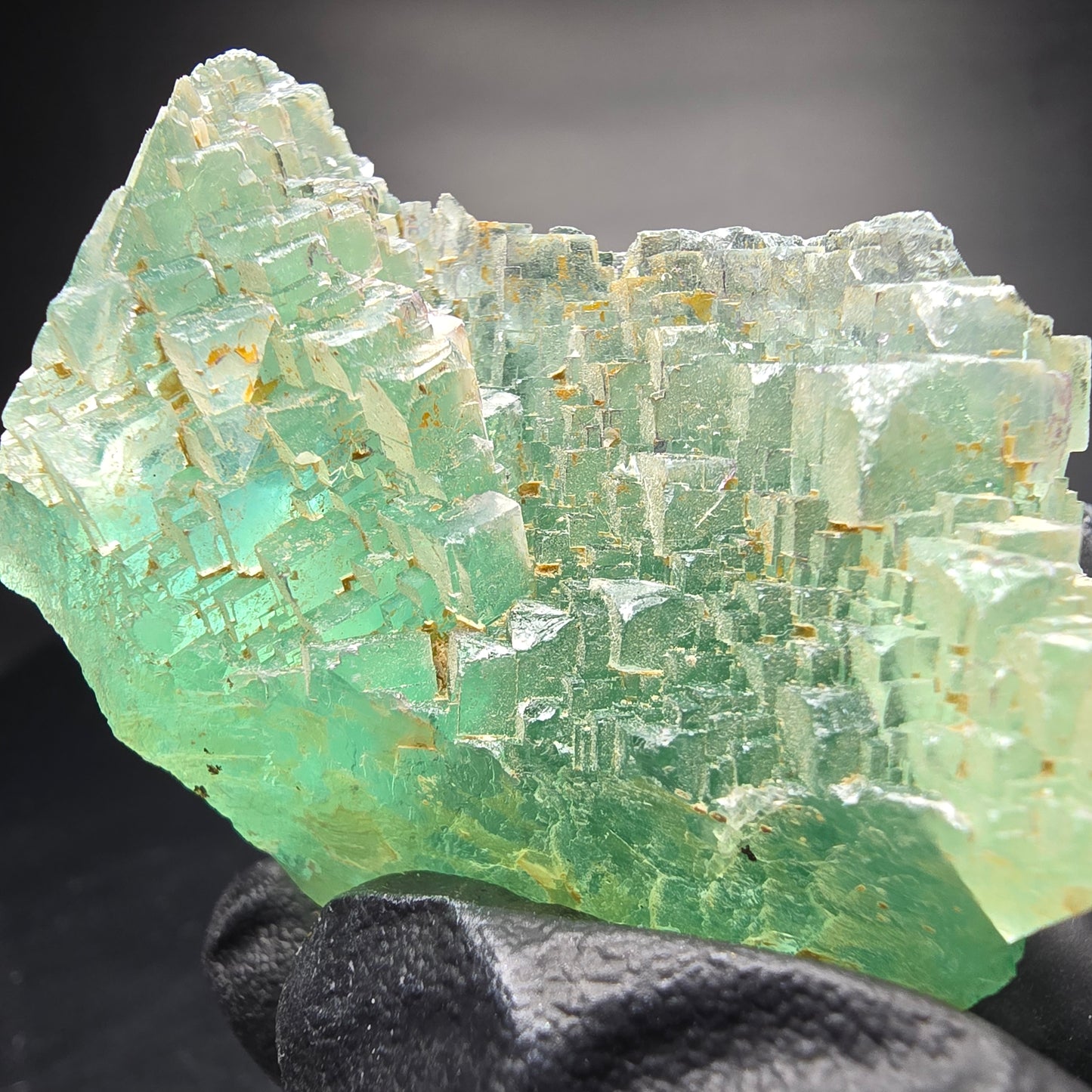 Cube de fluorite fantôme étagé vert turquoise Omehane, namibie 65*54*33mm