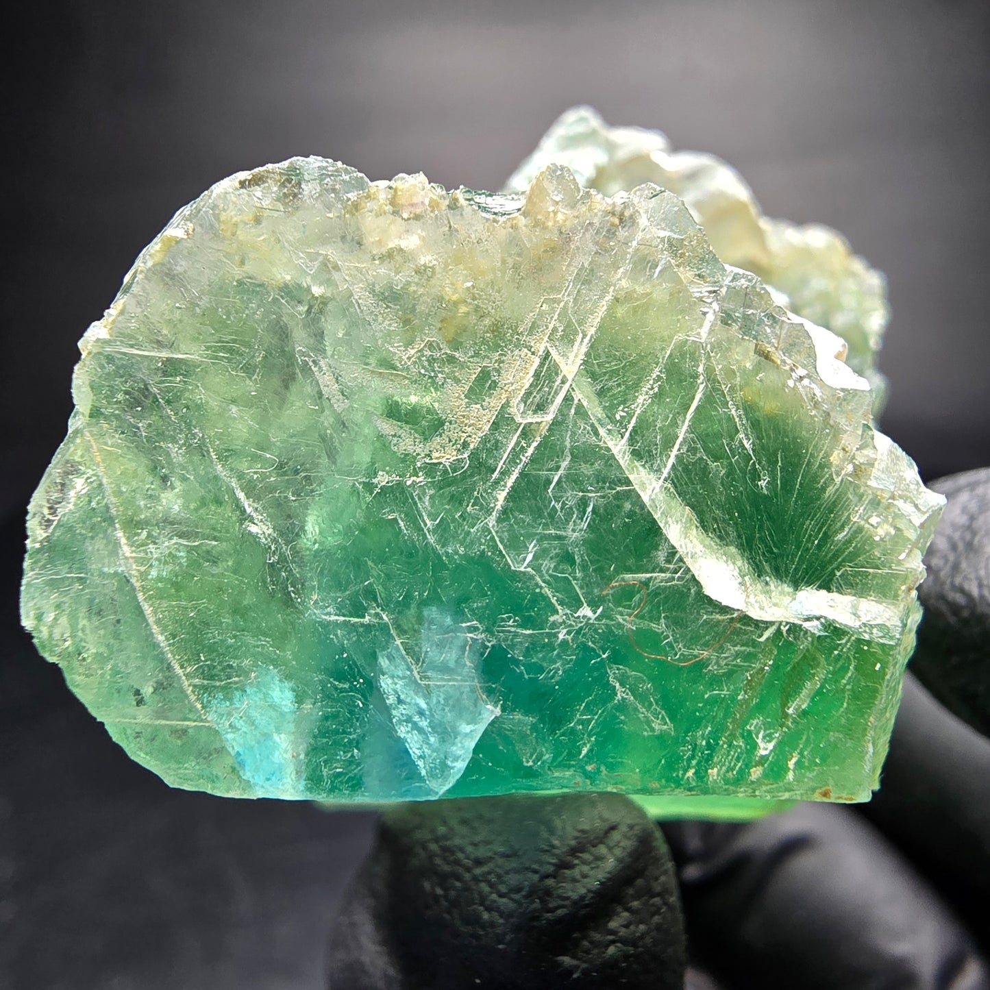 Cube de fluorite fantôme étagé vert turquoise Omehane, namibie 65*54*33mm