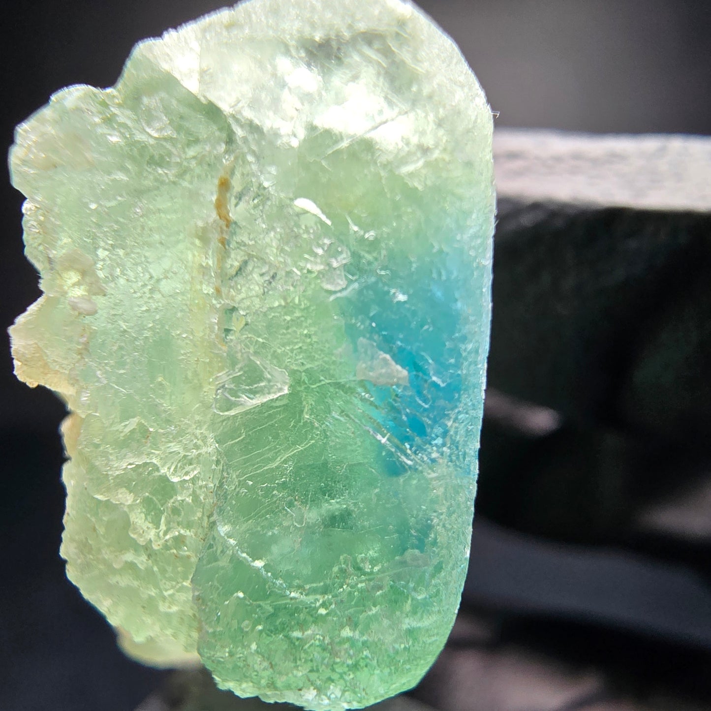 Cube de fluorite fantôme étagé vert turquoise Omehane, namibie 55*21*14mm
