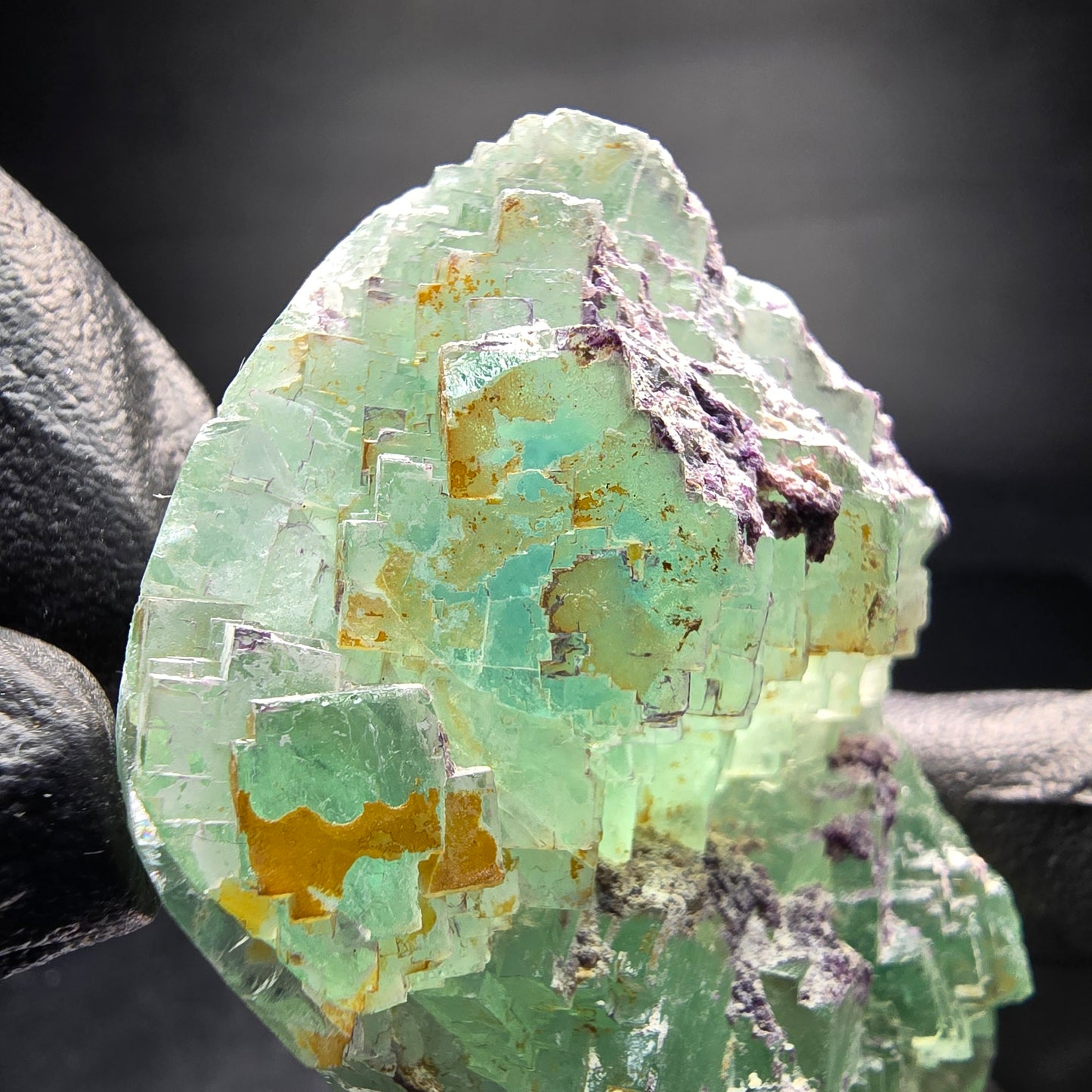 Cube de fluorite fantôme étagé vert turquoise Omehane, namibie 89*45*21mm