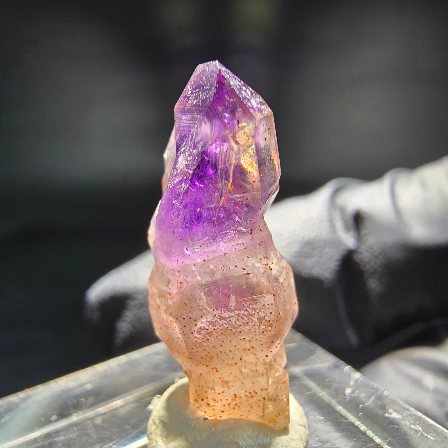 Klare Phantom Amethyst Zepter Spitze lila Brandberg, Namibia 29*9*7mm Sammlung