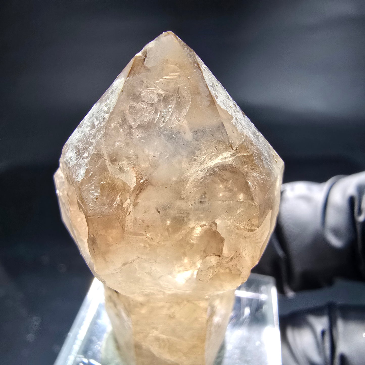 Schöne Phantom Rauchquarz Zepter Hyalit Spitze Erongo, Namibia 39*24*15mm