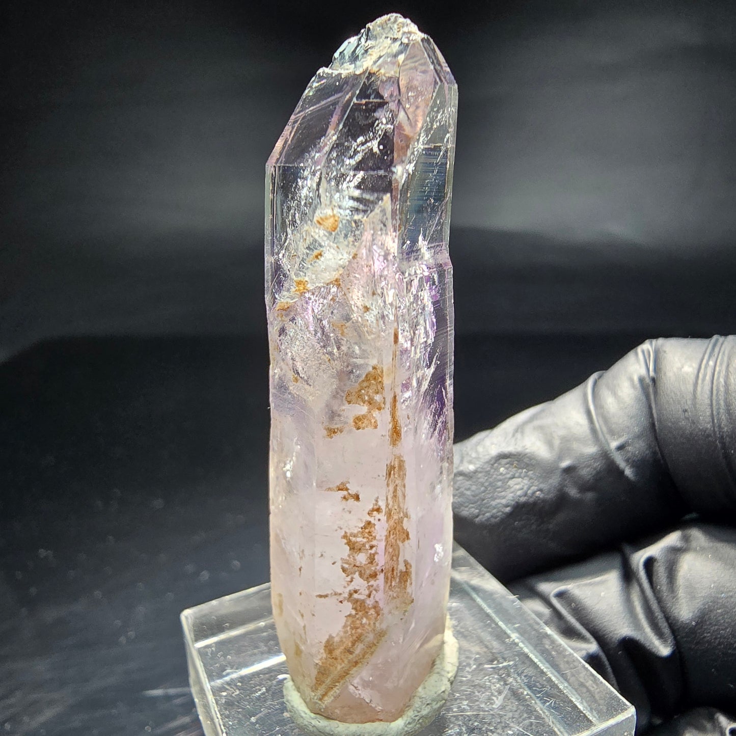 Sceptre d'améthyste fantôme clair, pointe Goboboseb namibie, Collection 50x16x13mm