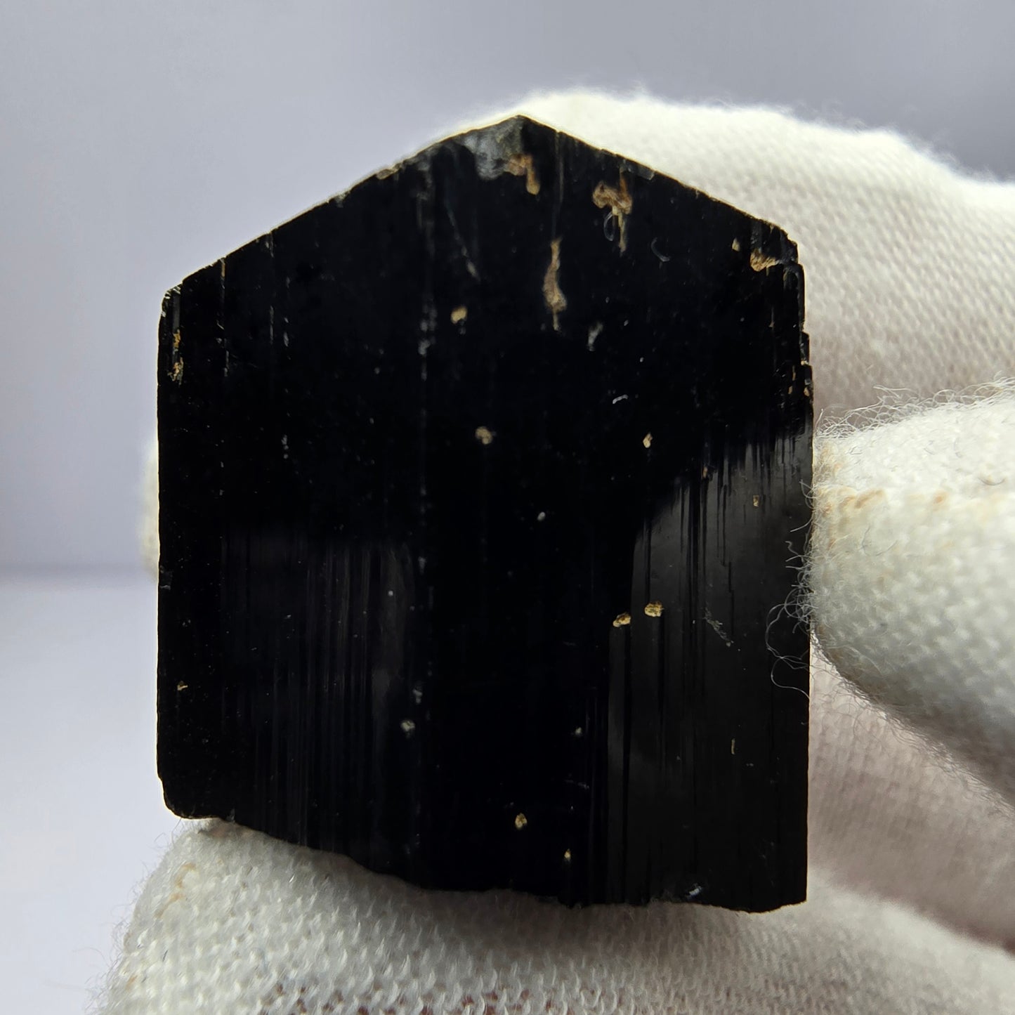 Symmetrischer Schörl Turmalin schwarz glänzend Erongo, Namibia 24*24*18mm