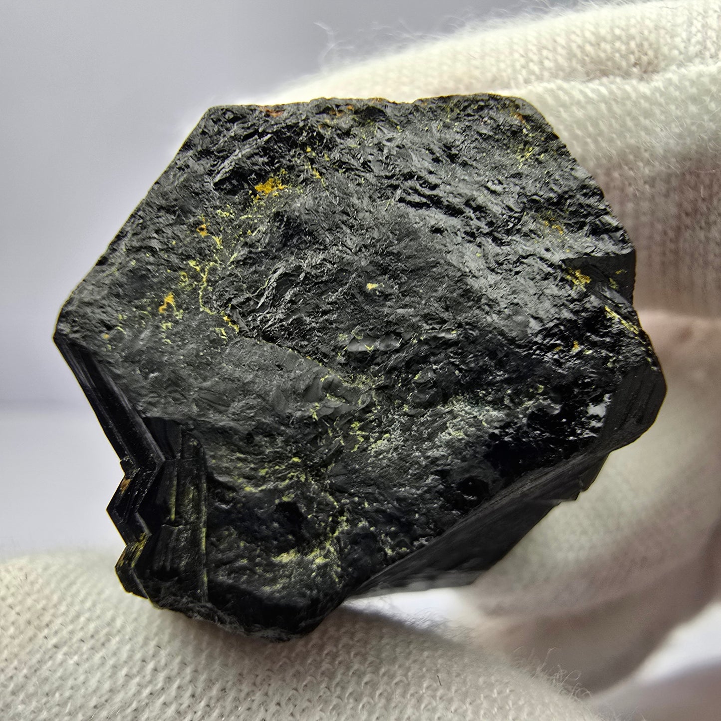 Symmetrischer Schörl Turmalin schwarz glänzend Erongo, Namibia 24*24*18mm