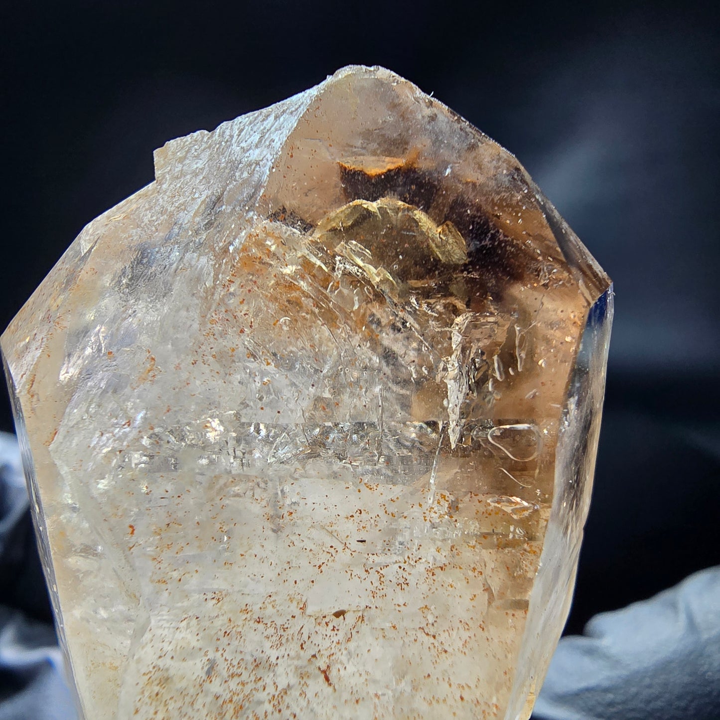Enhydro Phantom Smoky Quartz Sceptre Tip 2x Bubble Goboboseb, Namibie 64*37*30mm
