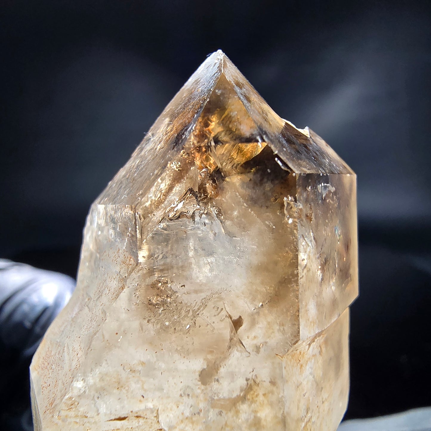 Enhydro Phantom Smoky Quartz Sceptre Tip 2x Bubble Goboboseb, Namibie 64*37*30mm
