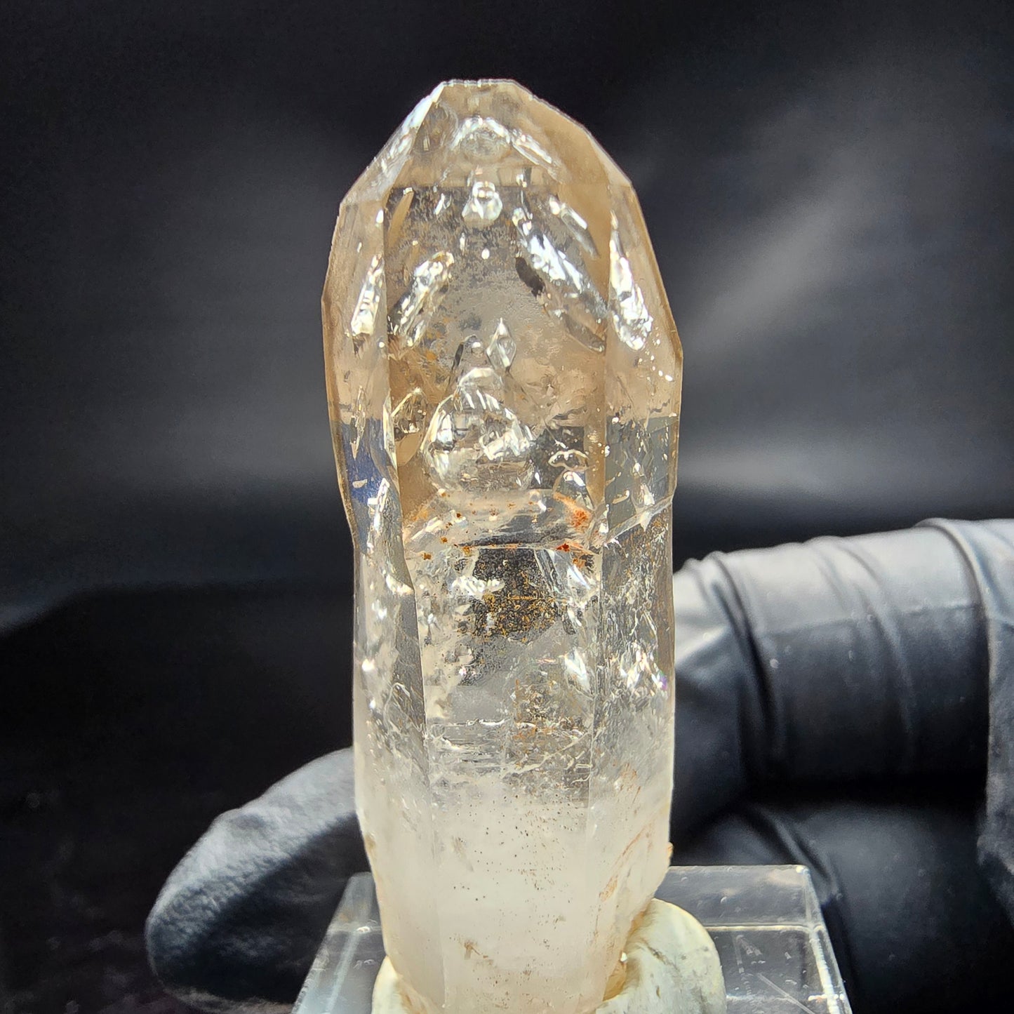 Enhydro Phantom Smoky Quartz Sceptre Tip 3x Bubble Goboboseb, Namibie 44*15*15mm