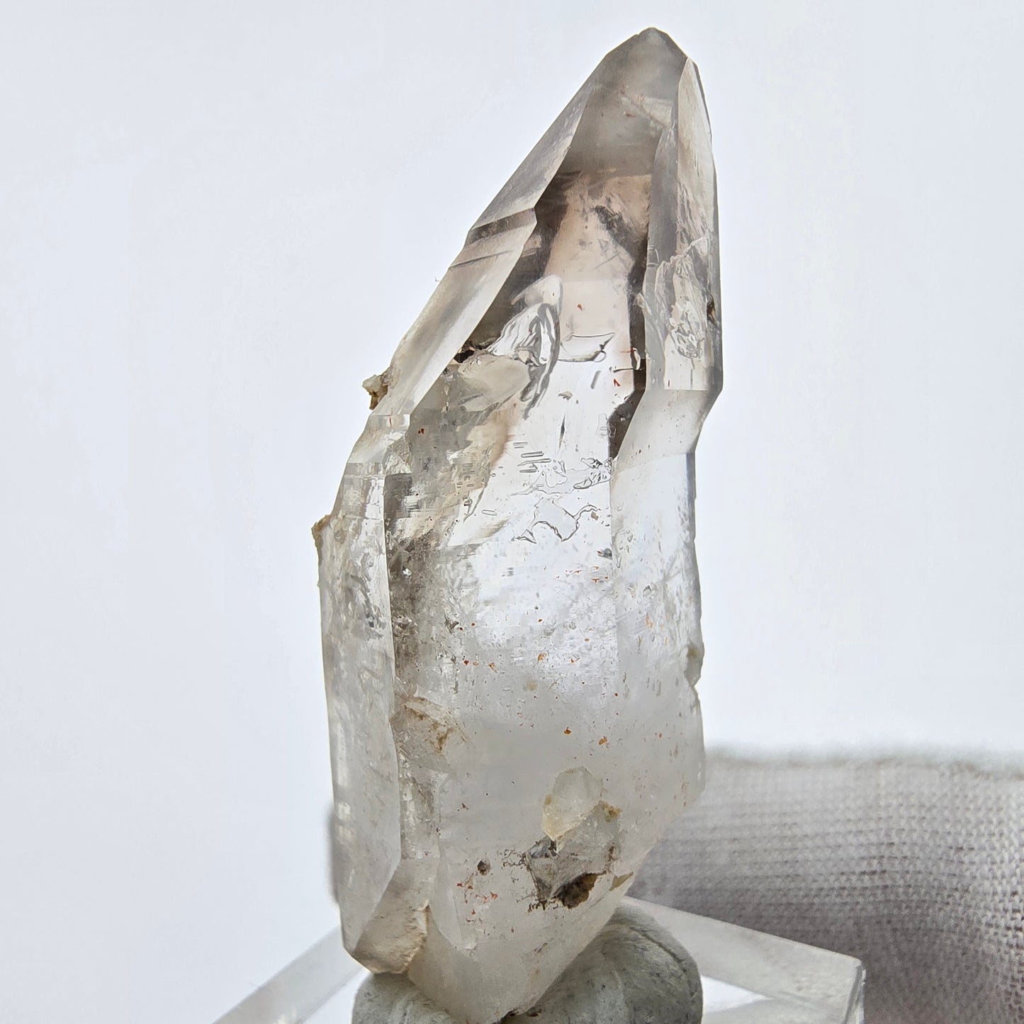 Enhydro Phantom Quartz fumé Sceptre Tip 1x Bubble Goboboseb, Namibie 50*19*18mm
