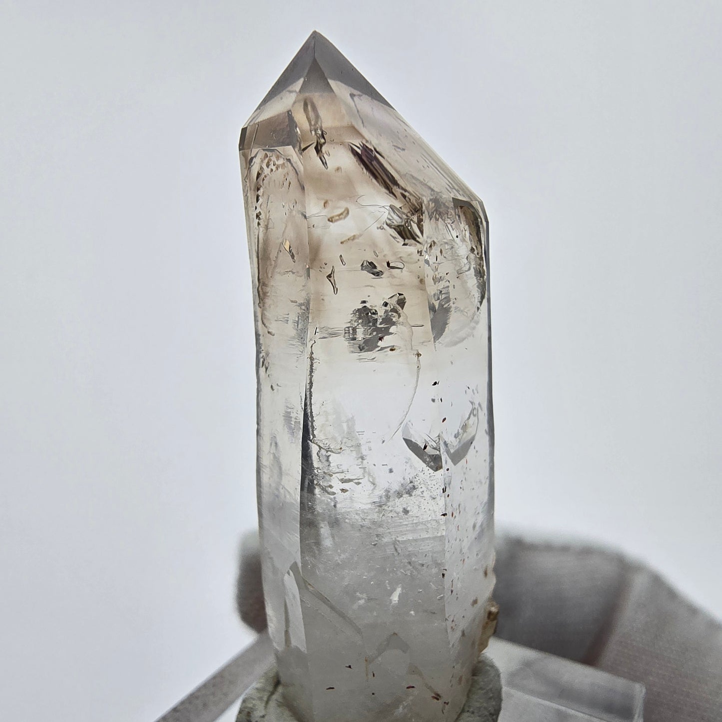 Enhydro Phantom Smoky Quartz Sceptre Tip 1x Bubble Goboboseb, Namibie 44*13*11mm