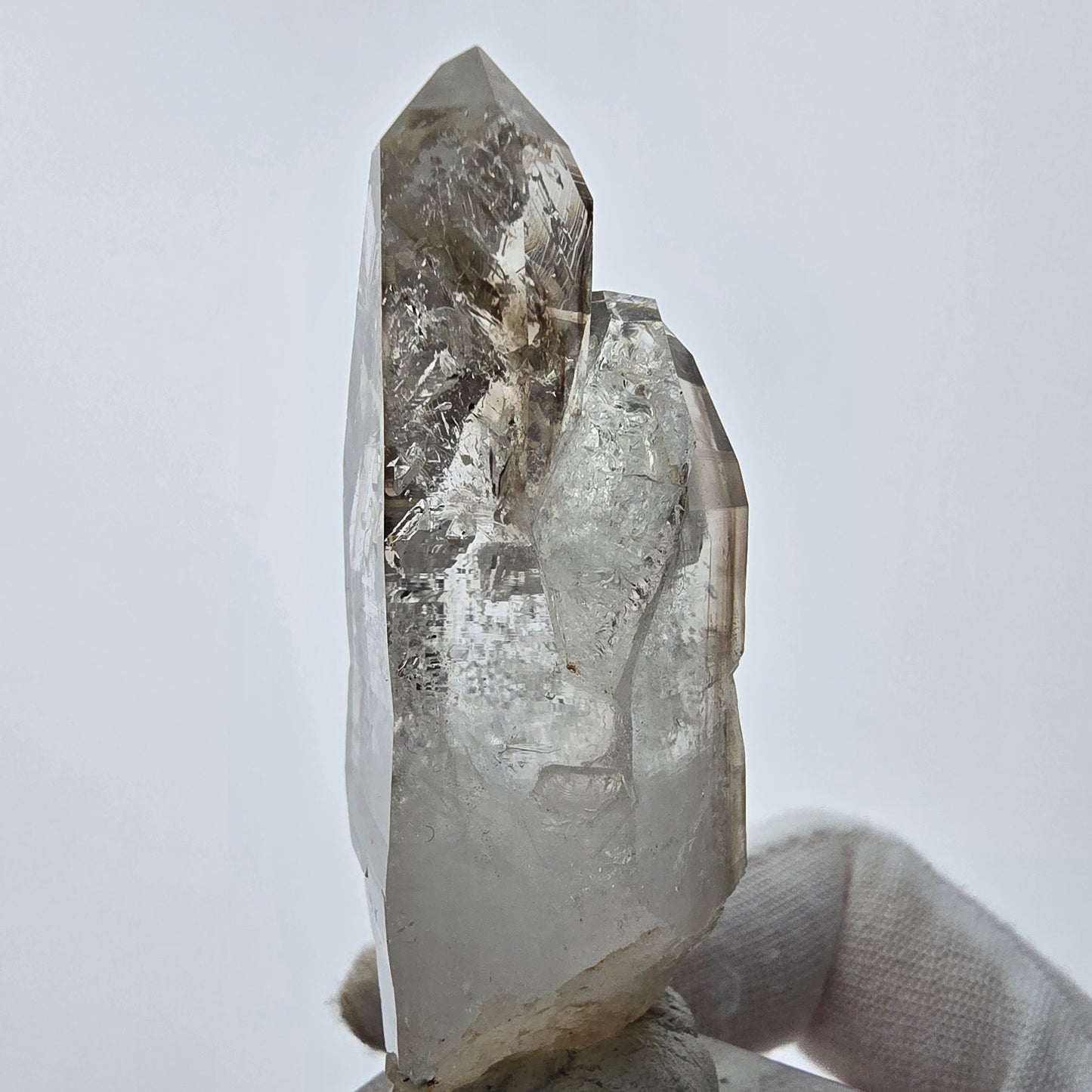 Enhydro Phantom Smoky Quartz Sceptre Tip 3x Bubble Goboboseb, Namibie 61*26*20mm
