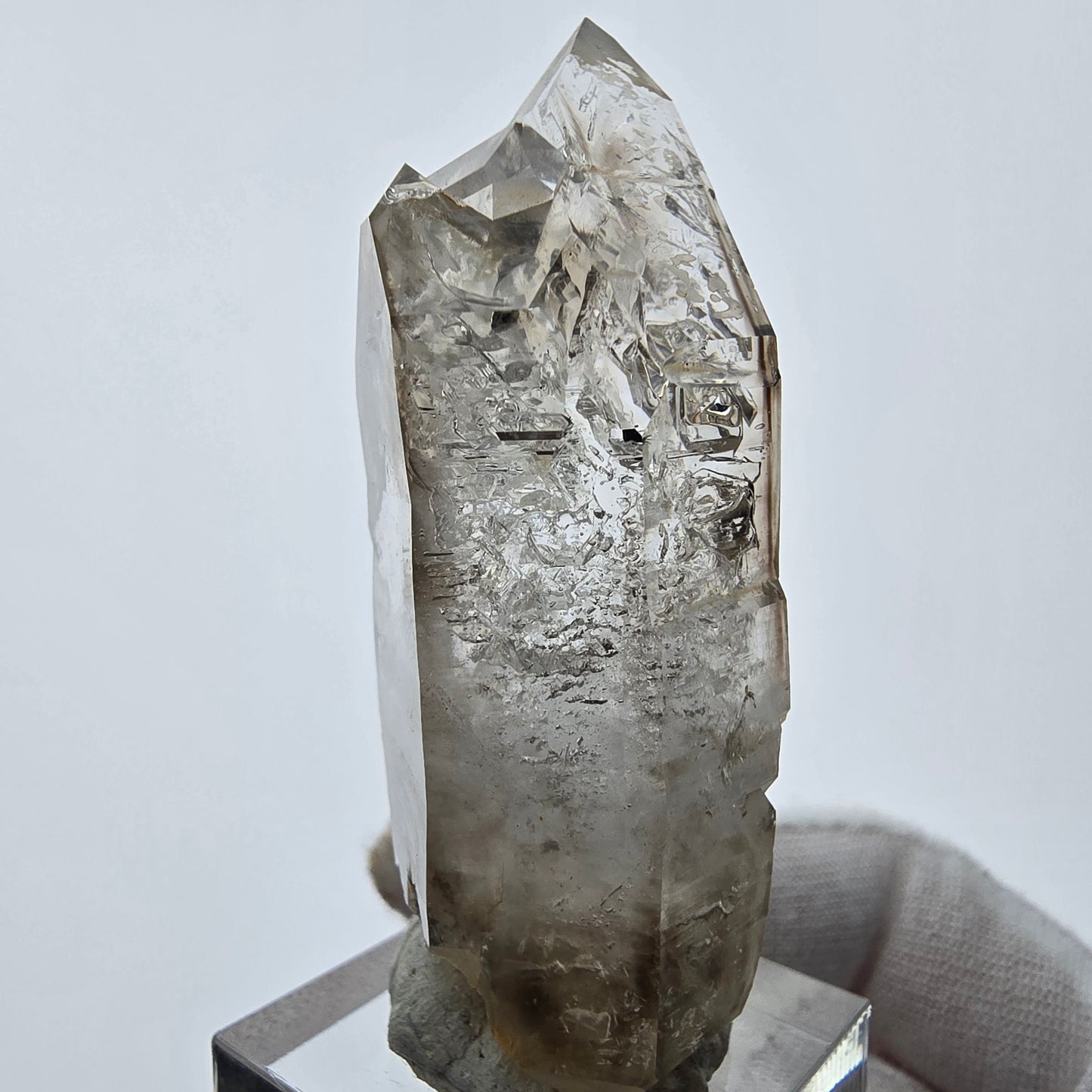 Enhydro Phantom Smoky Quartz Sceptre Tip 3x Bubble Goboboseb, Namibie 61*26*20mm