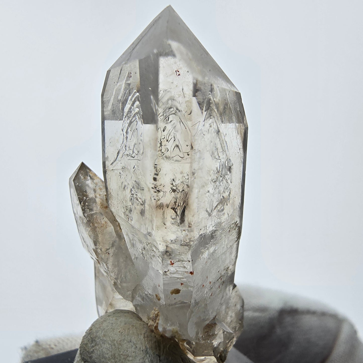 Enhydro Phantom Rauchquarz Doppelender 1x Blase Goboboseb, Namibia 46*21*20mm