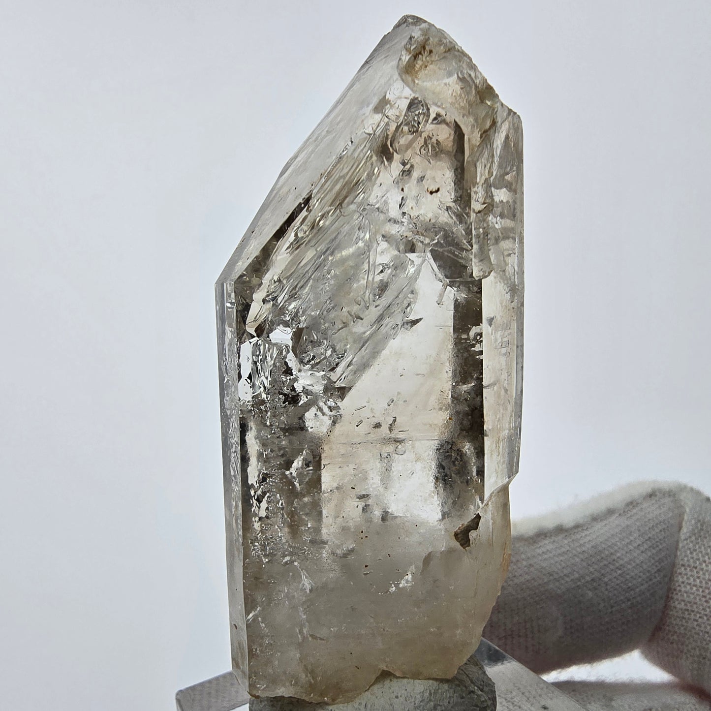Enhydro Phantom Smoky Quartz Sceptre Tip 1x Bubble Goboboseb, Namibie 60*23*21mm