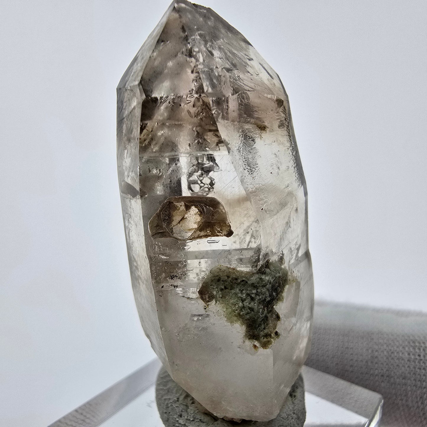Enhydro Phantom Smoky Quartz Sceptre Tip 1x Bubble Goboboseb, Namibie 46*19*16mm