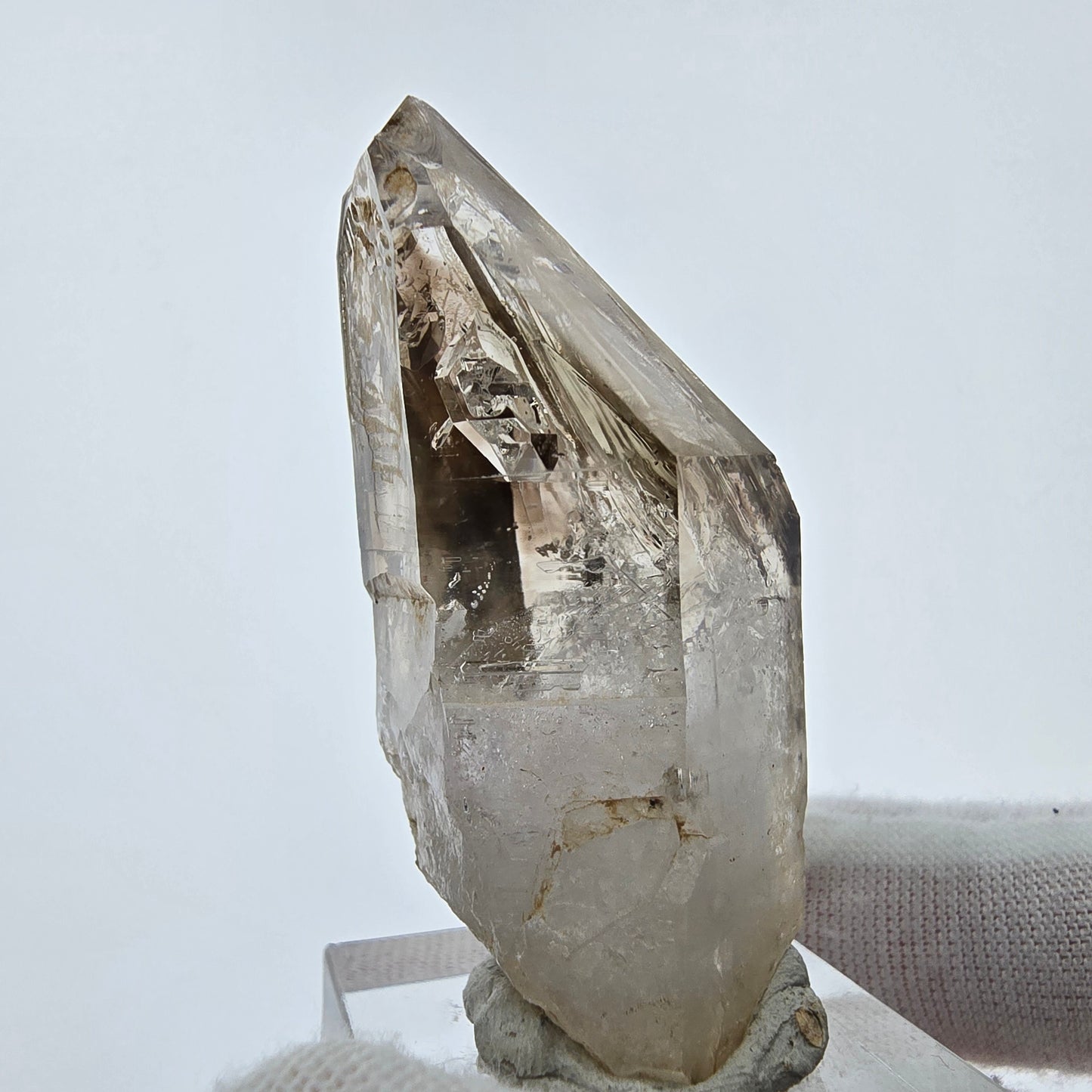 Enhydro Phantom Smoky Quartz Sceptre Tip 2x Bubble Goboboseb, Namibie 50*26*20mm