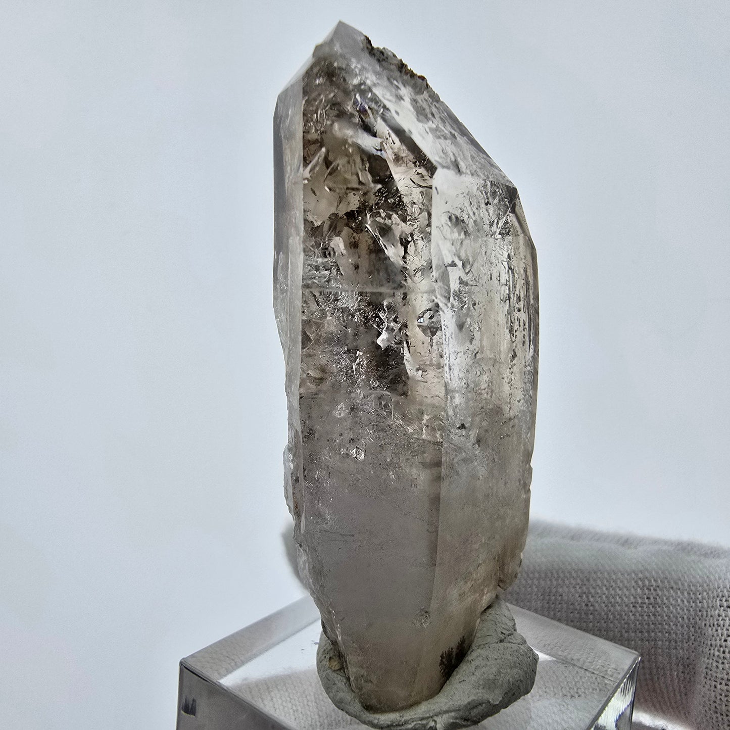 Enhydro Phantom Smoky Quartz Sceptre Tip 3x Bubble Goboboseb, Namibie 51*26*14mm